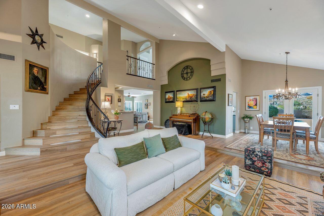 12736 E PARADISE Drive