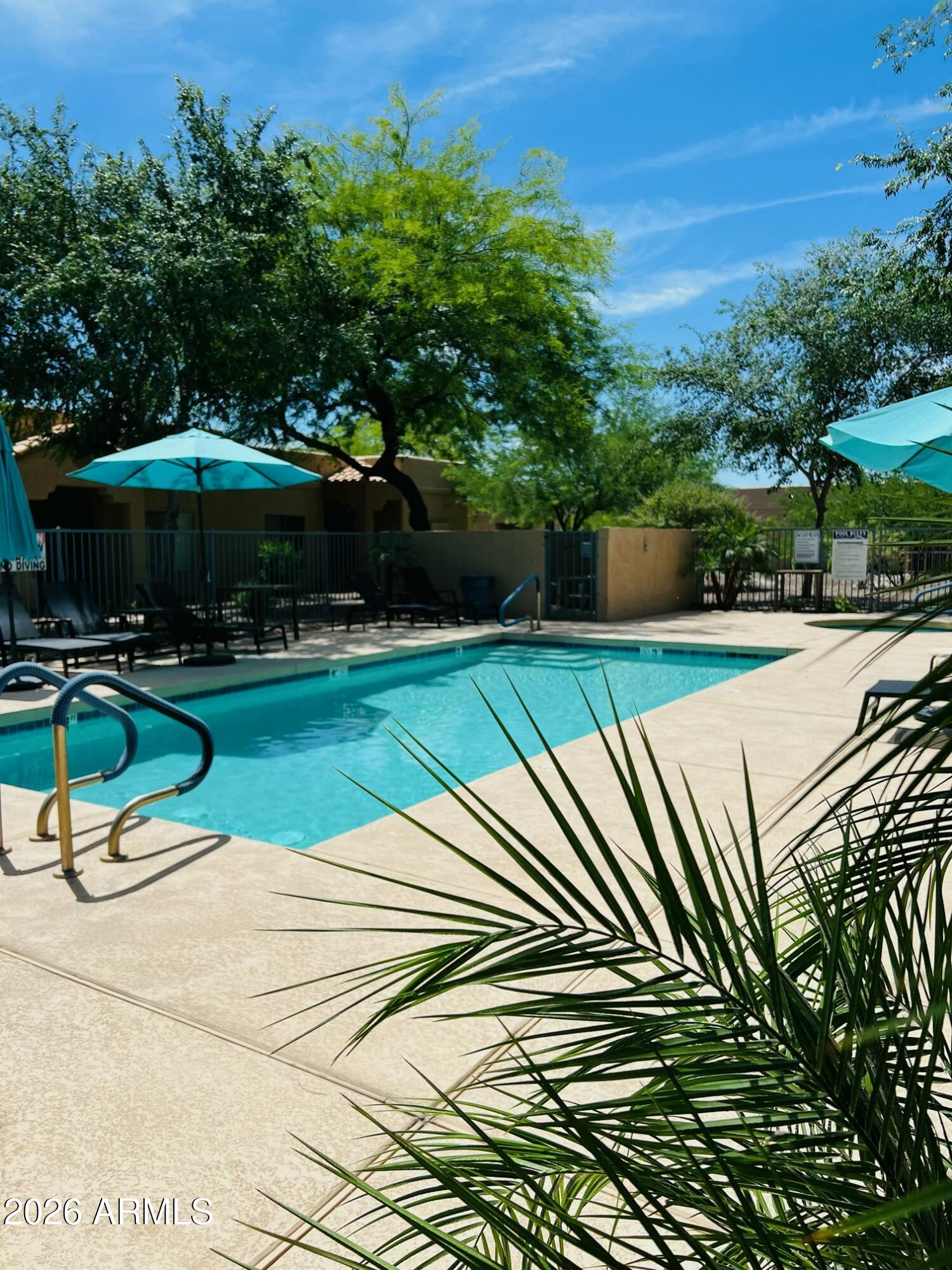HORIZON VILLAS CONDOMINIUMS AMD - Residential