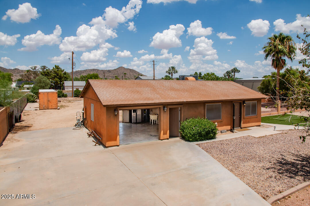 8812 W PINNACLE PEAK Road