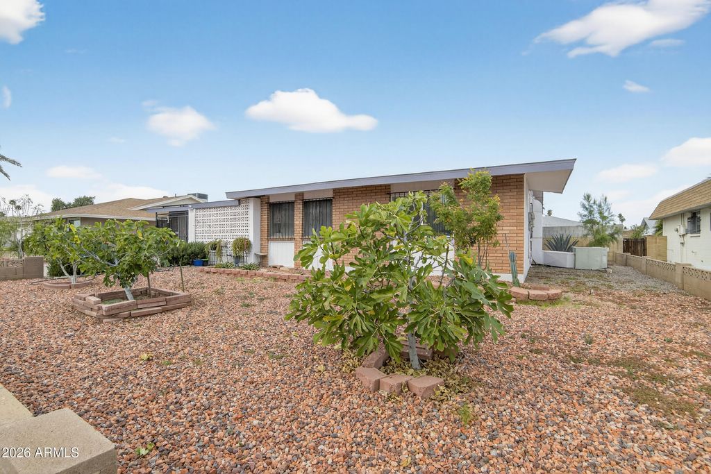 Photo of 10548 W Caron Drive, Sun City, AZ 85351 (MLS # 6976576)