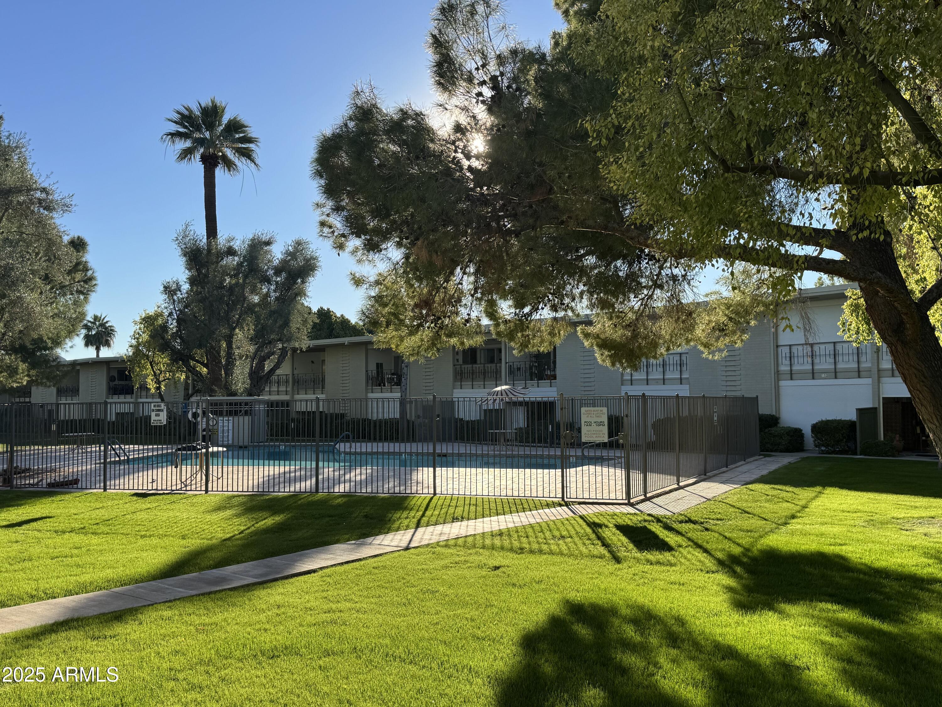 SCOTTSDALE CONDOMINIUMS AMD - Residential