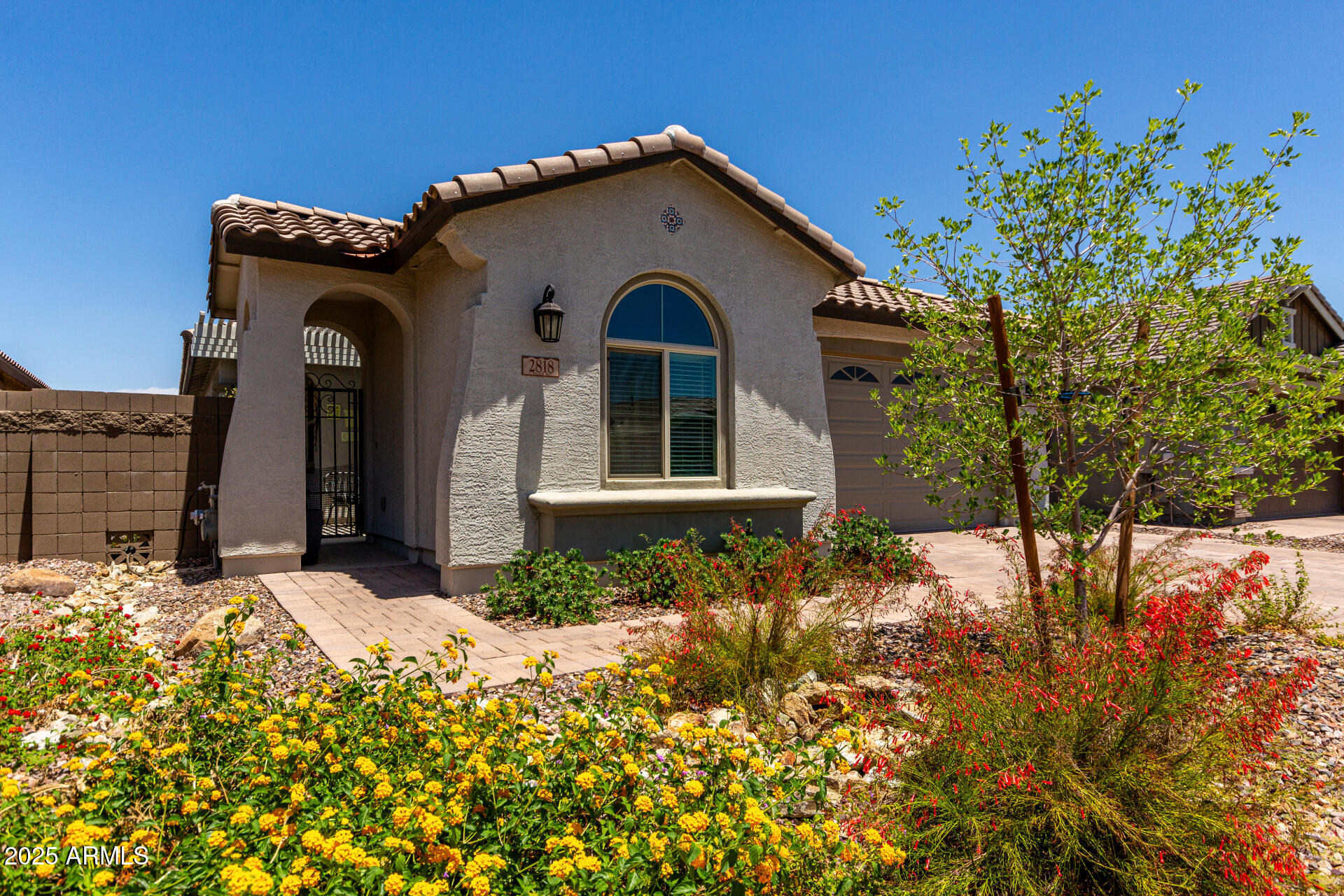 2818 W FAIN Drive