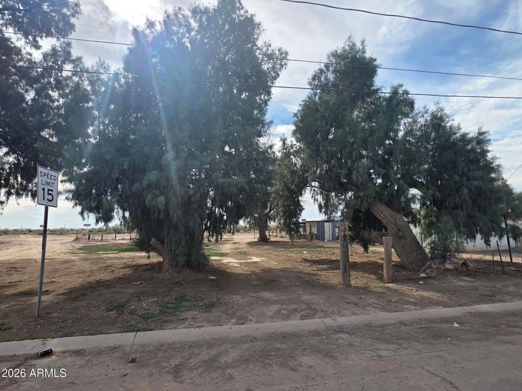 Photo of 421 W Hinton Street #2, Eloy, AZ 85131 (MLS # 6982050)