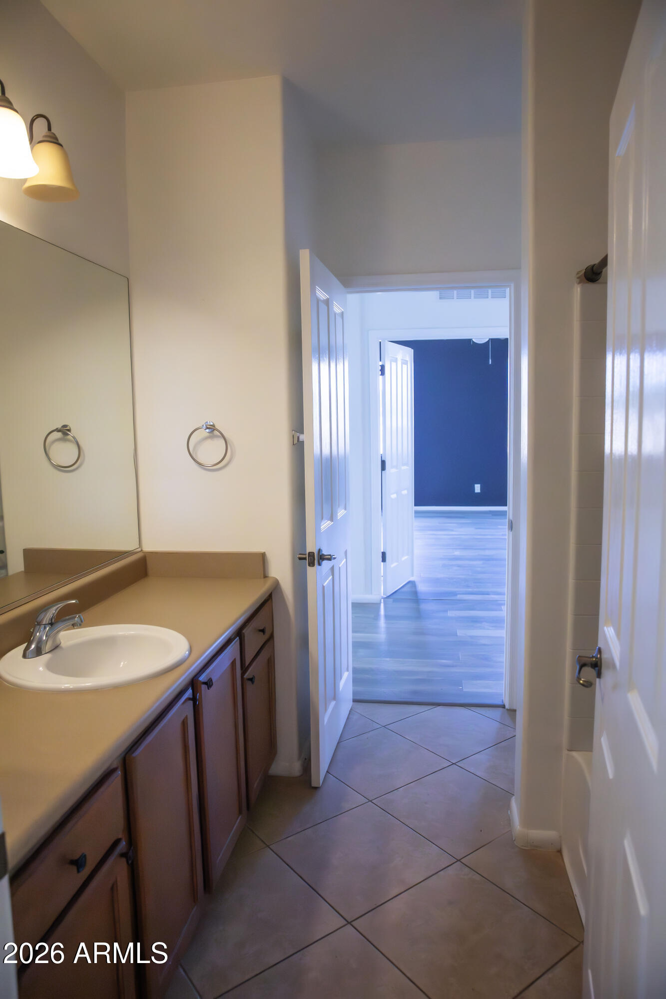 REFLECTIONS VALIENTE - Residential