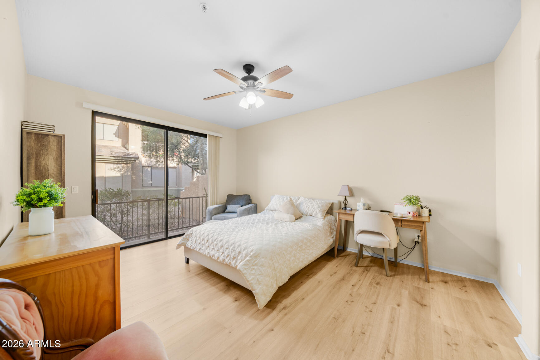 705 W Queen Creek Road 1163