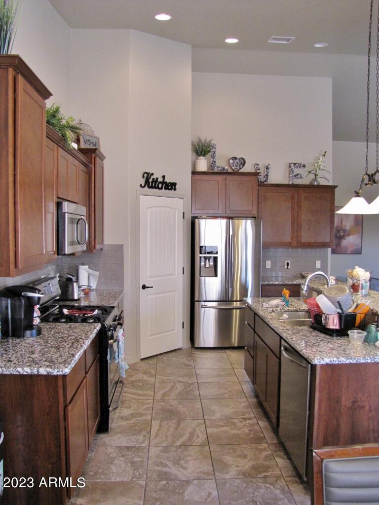 MESA VERDE ESTATES - Residential