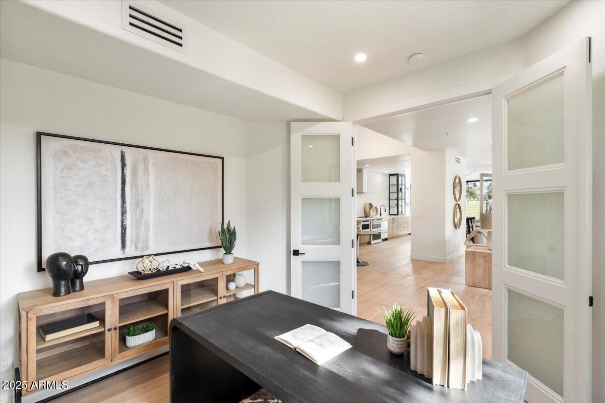 7400 E GAINEY CLUB Drive 109