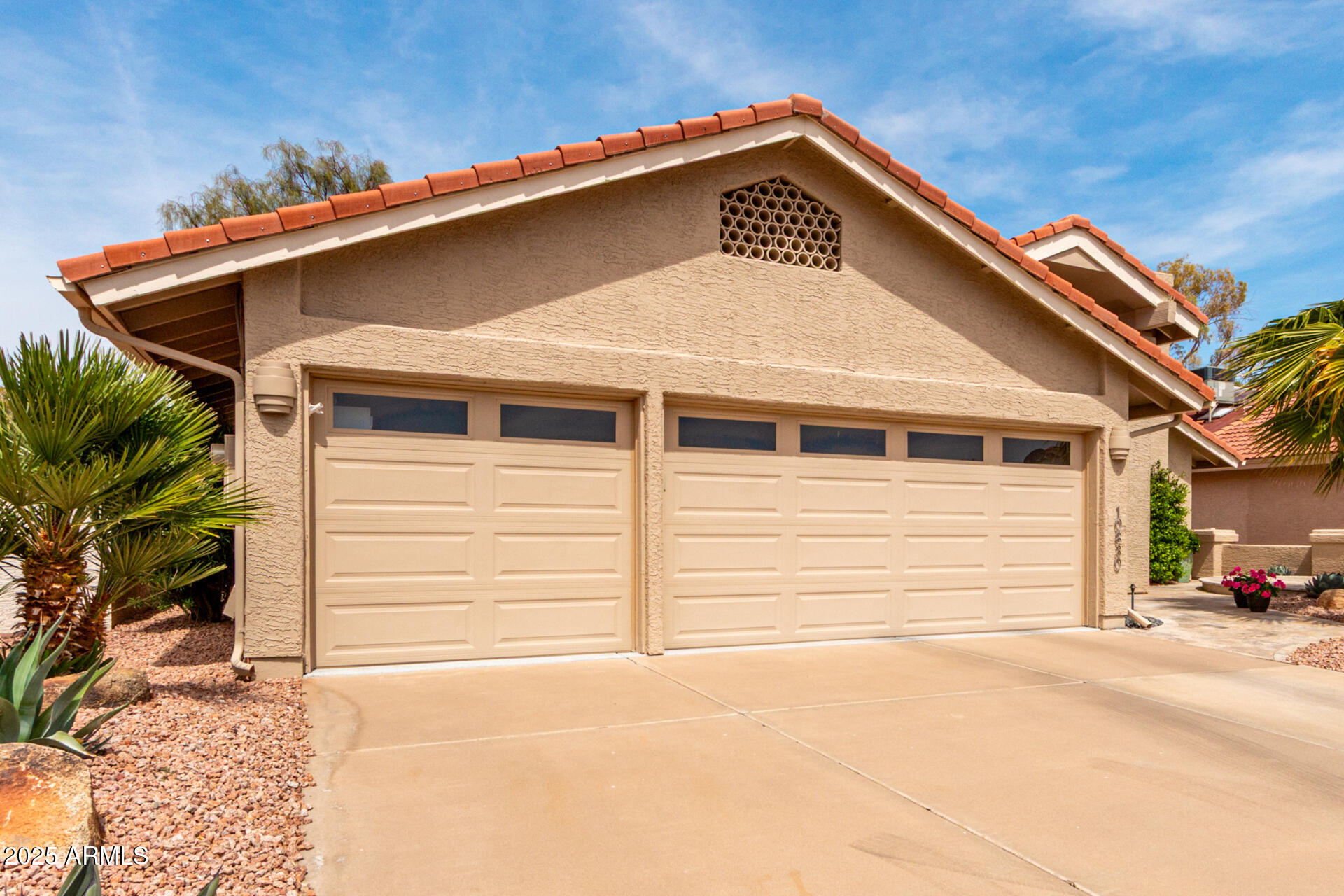 10830 E NAVAJO Drive