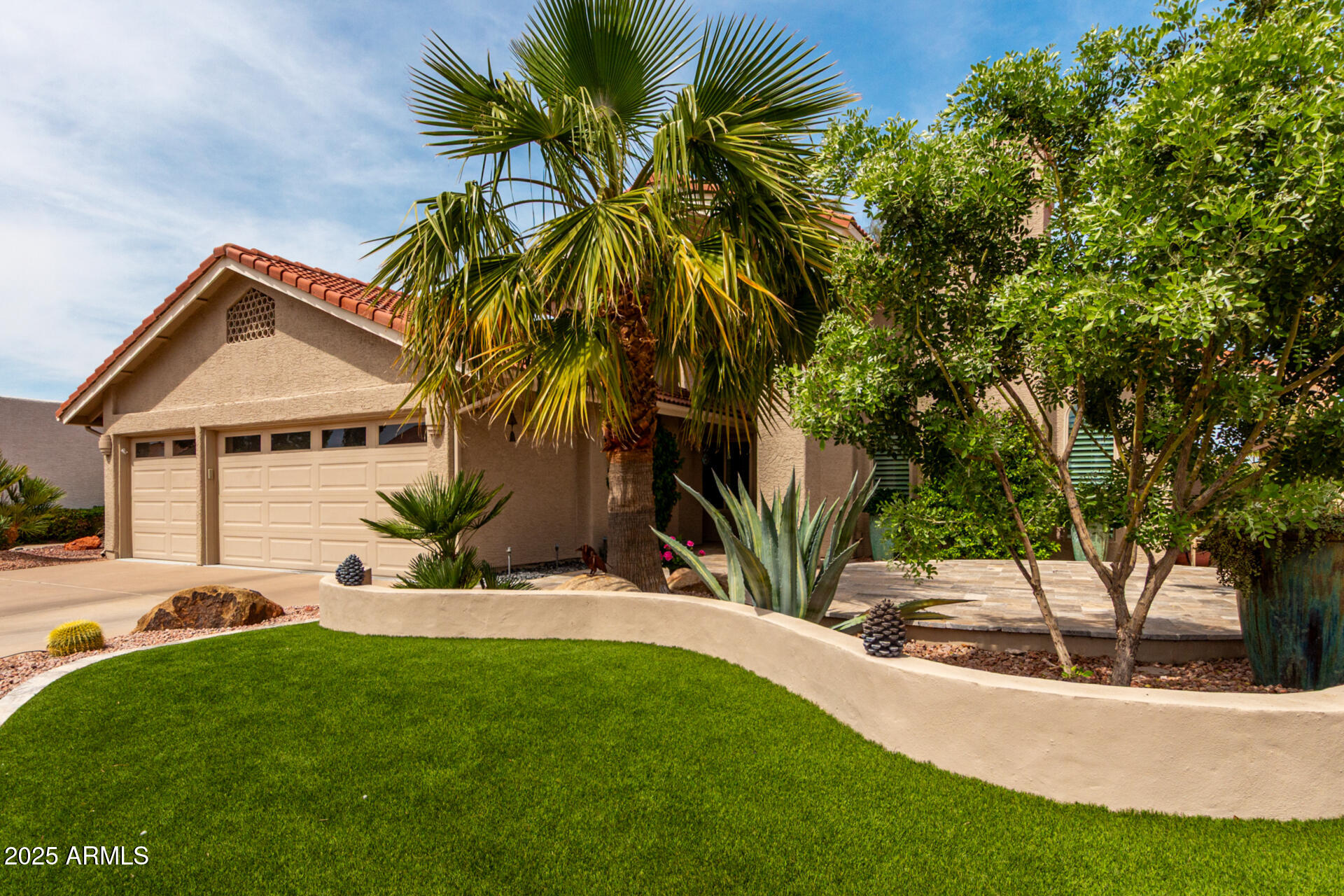 10830 E NAVAJO Drive