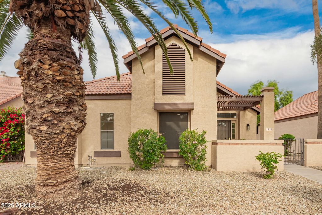Photo of 1830 E Secretariat Drive, Tempe, AZ 85284 (MLS # 6950639)