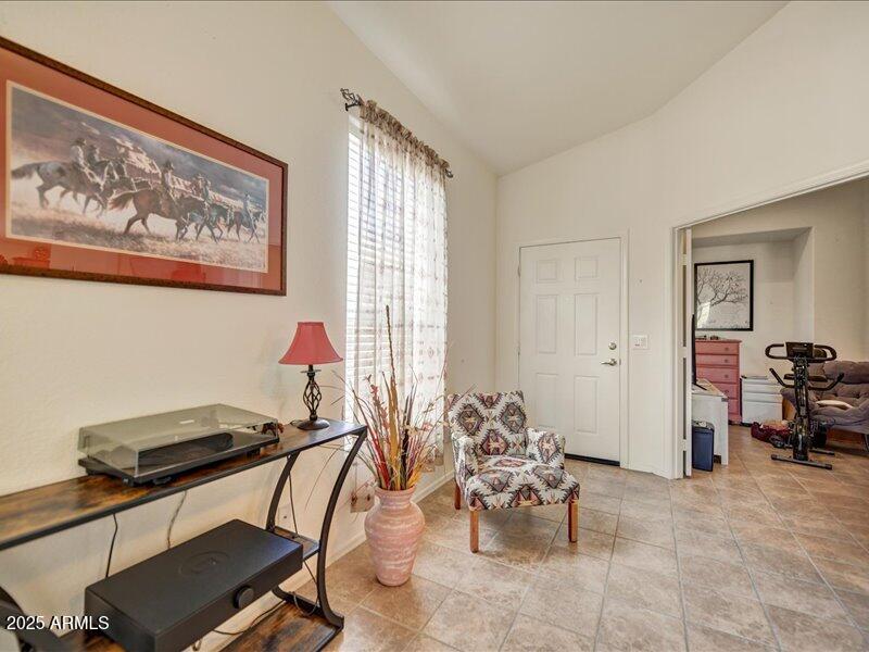 18208 W SKYLINE Drive