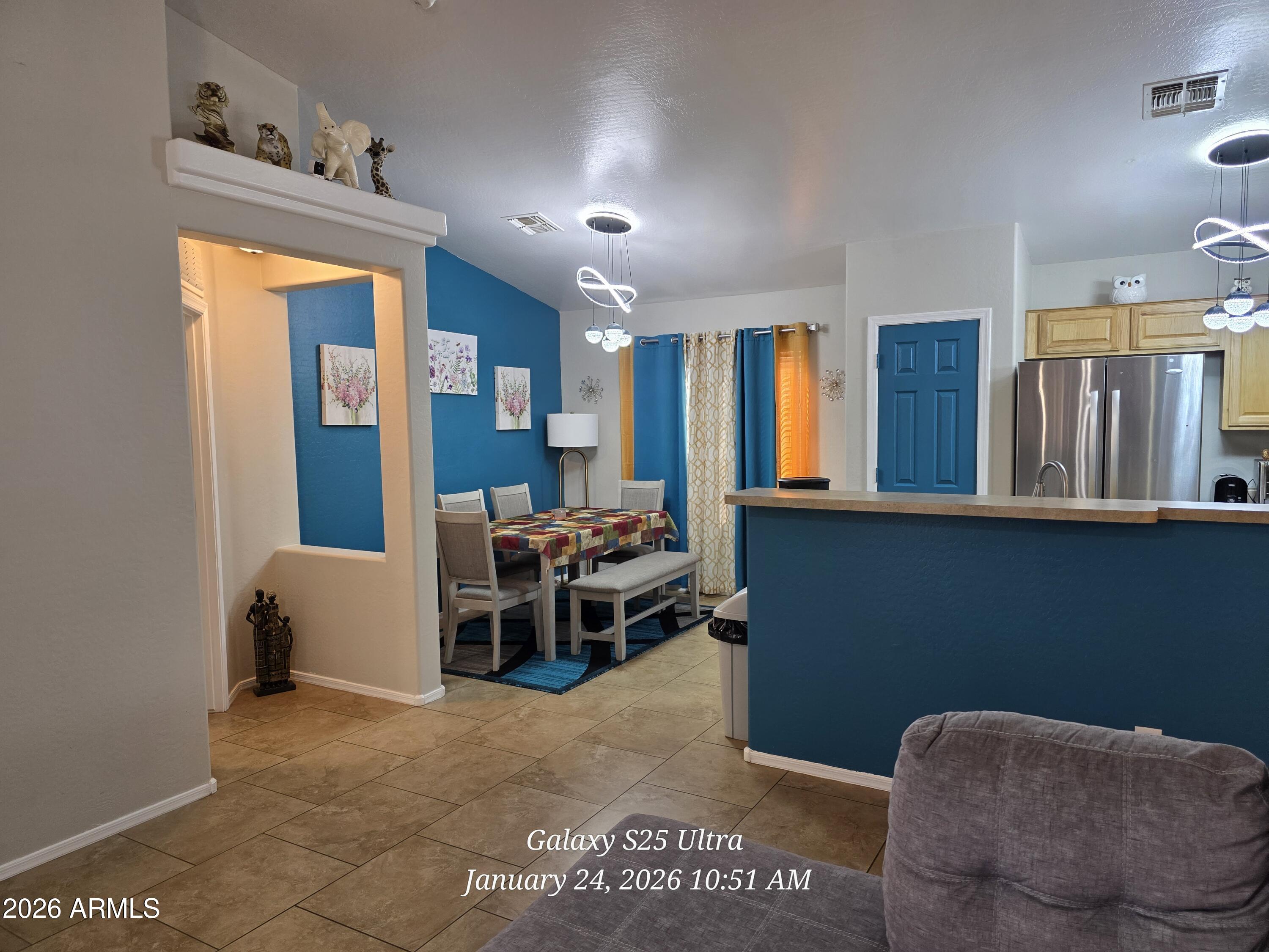 24243 N CARGO Avenue