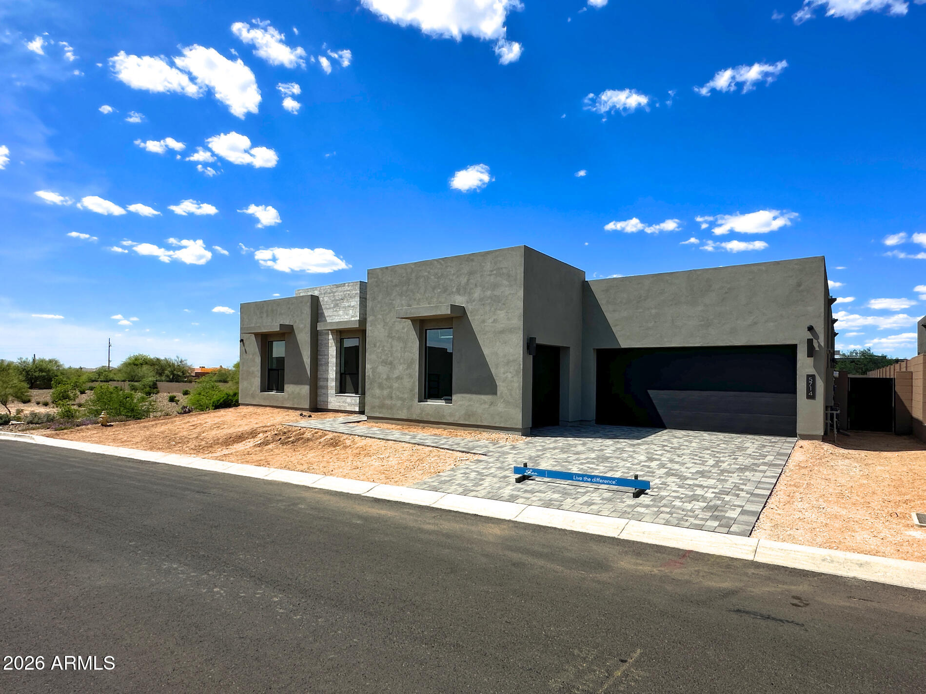 5714 E RANCHO CALIENTE Drive