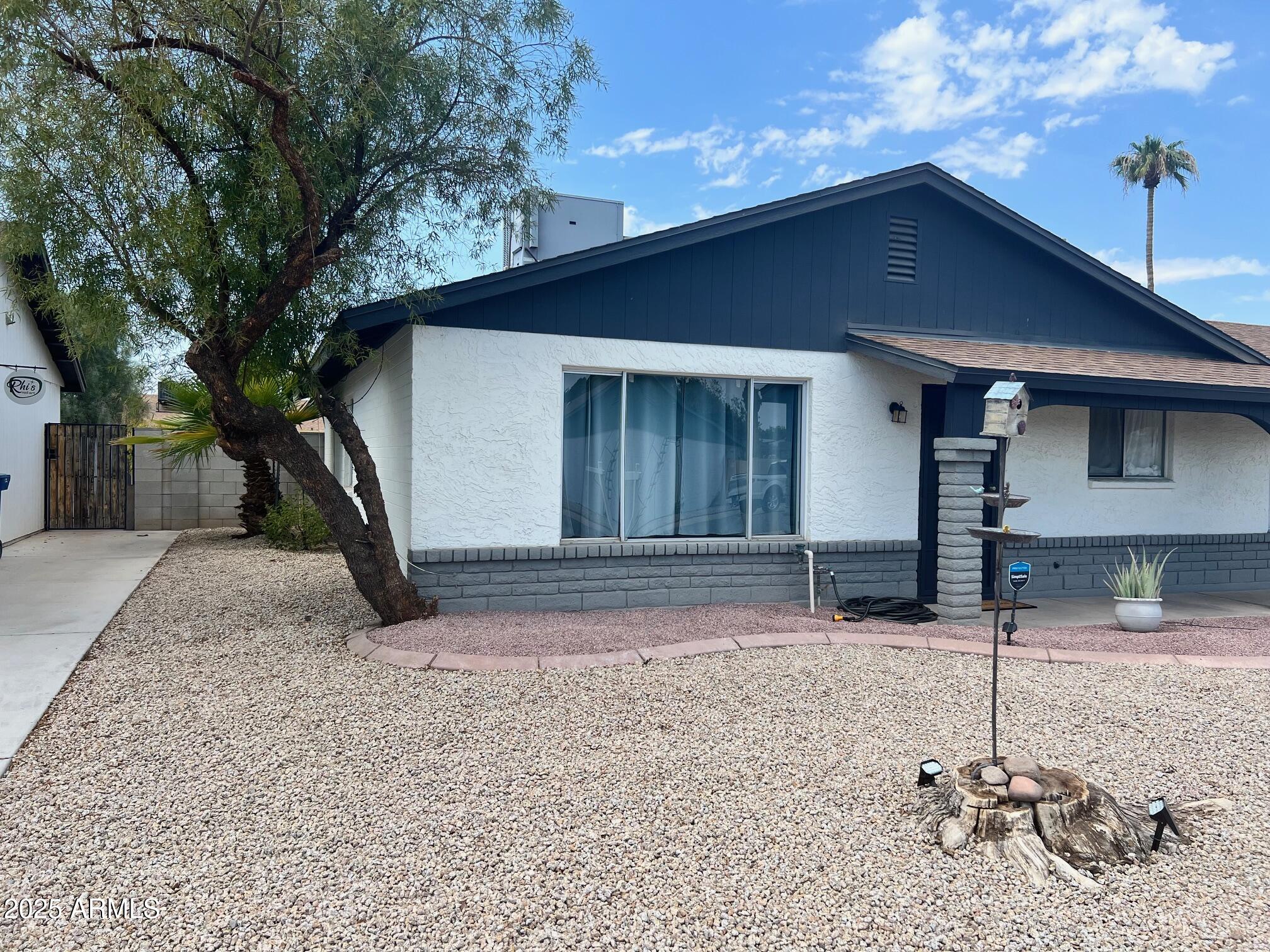 5326 S BRADLEY Drive