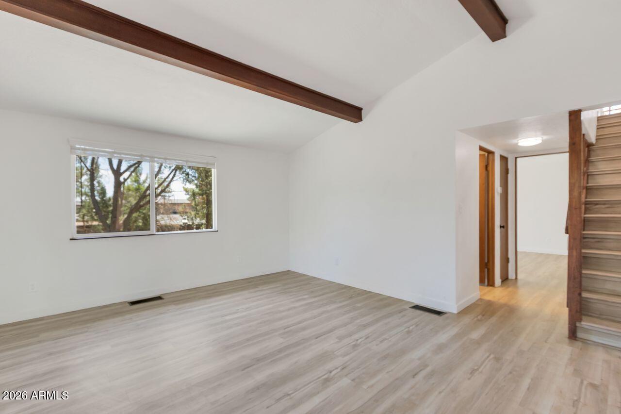 135 KACHINA Drive