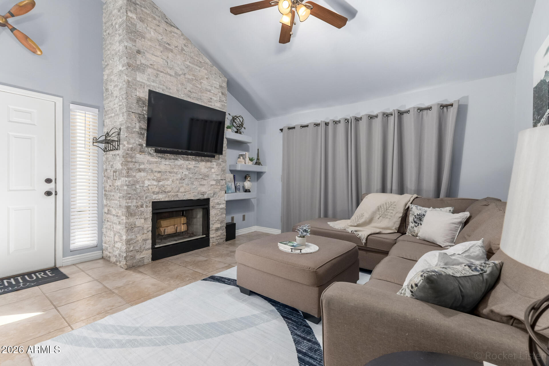 1111 W SUMMIT Place 29