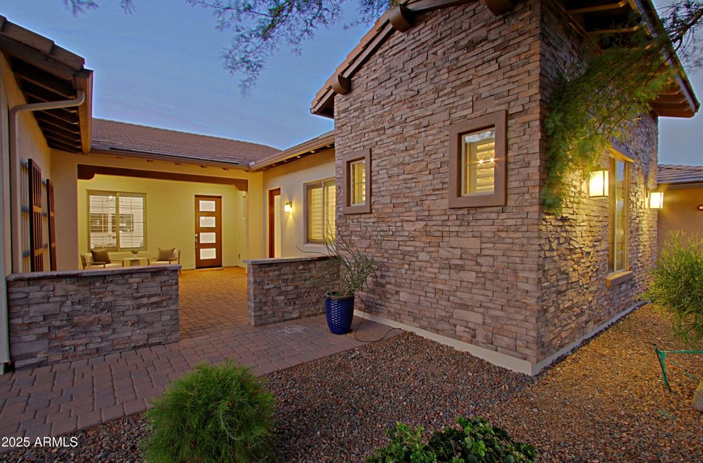 Photo of 17938 E Vista Desierto, Rio Verde, AZ 85263 (MLS # 6916703)