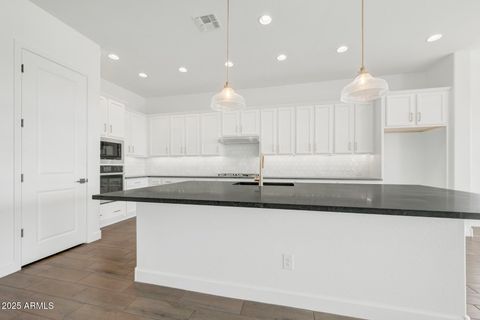 2407 E Rihl Road San Tan Valley AZ 85140