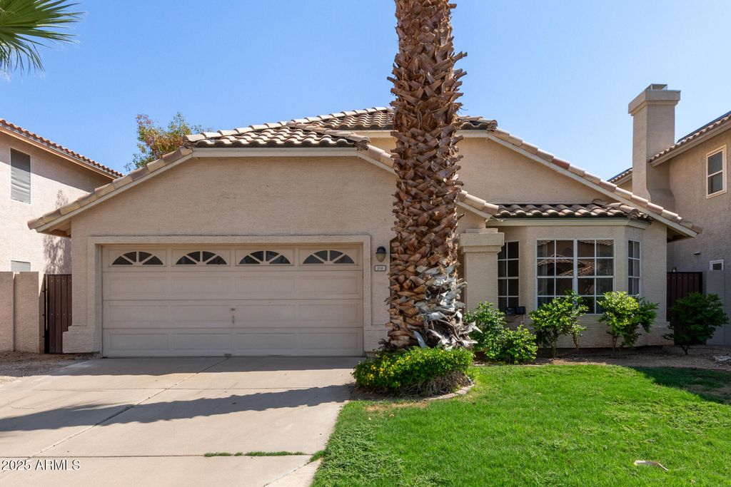 Photo of 3111 W Baylor Lane, Chandler, AZ 85226 (MLS # 6911647)