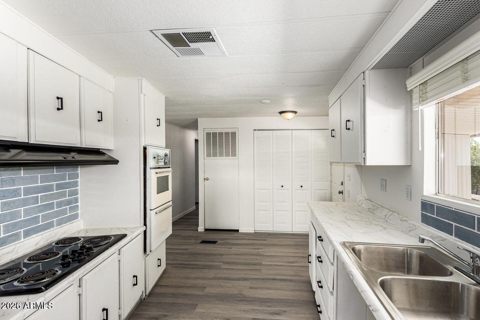 3160 E MAIN Street 36