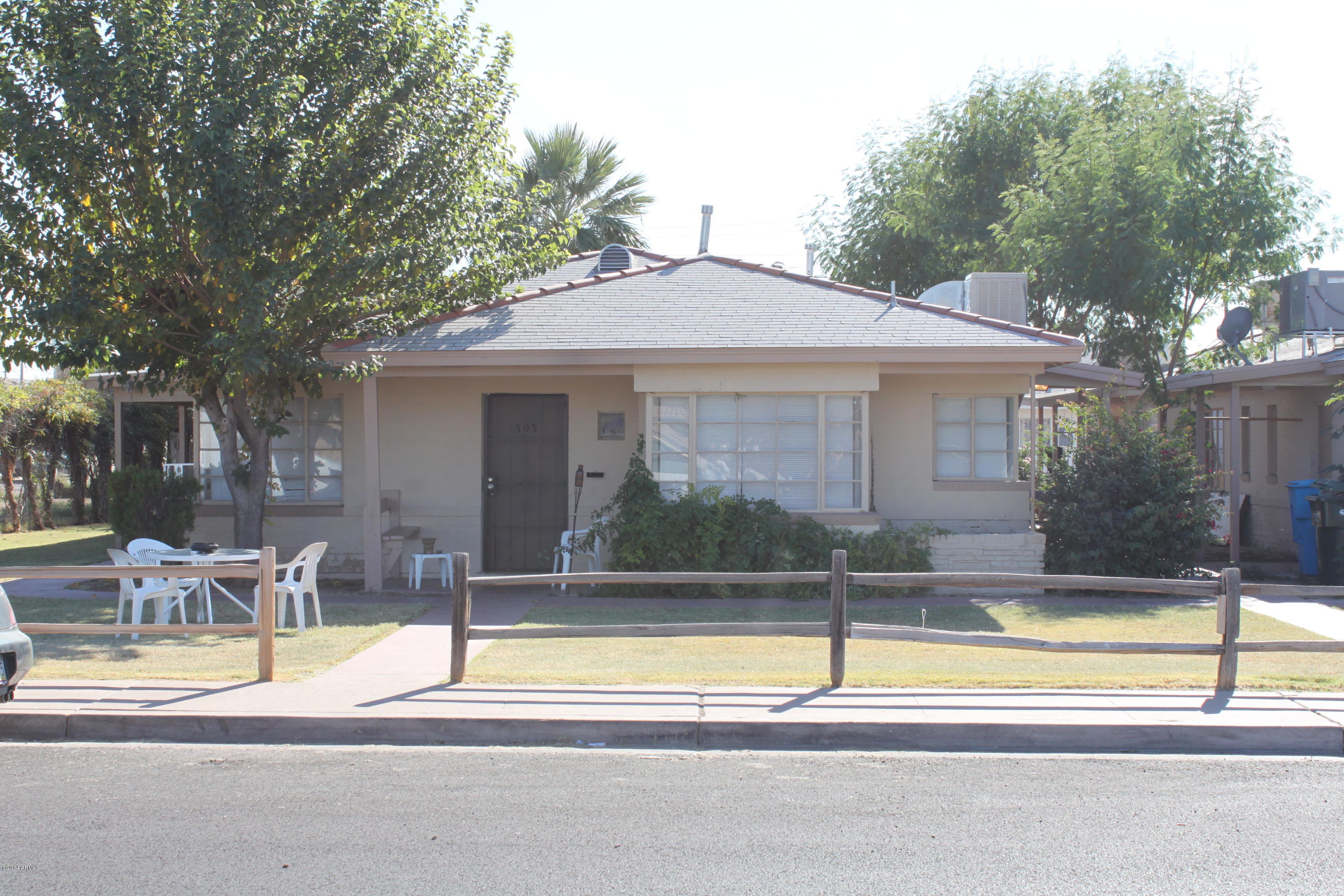 Photo 1 of 11 — 1505 E HARVARD Street B, Phoenix, AZ 85006