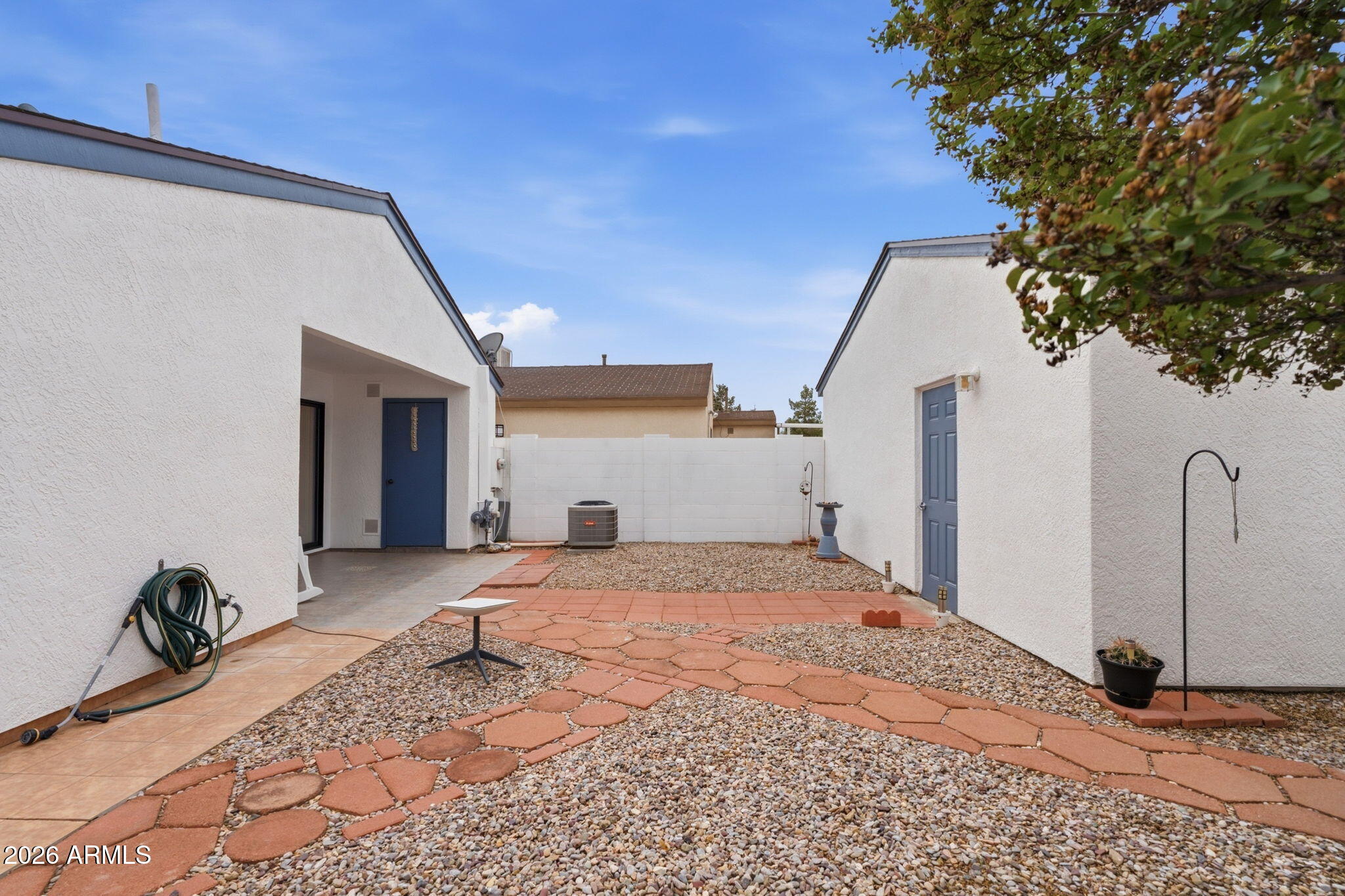 DESERT SHADOWS - Residential
