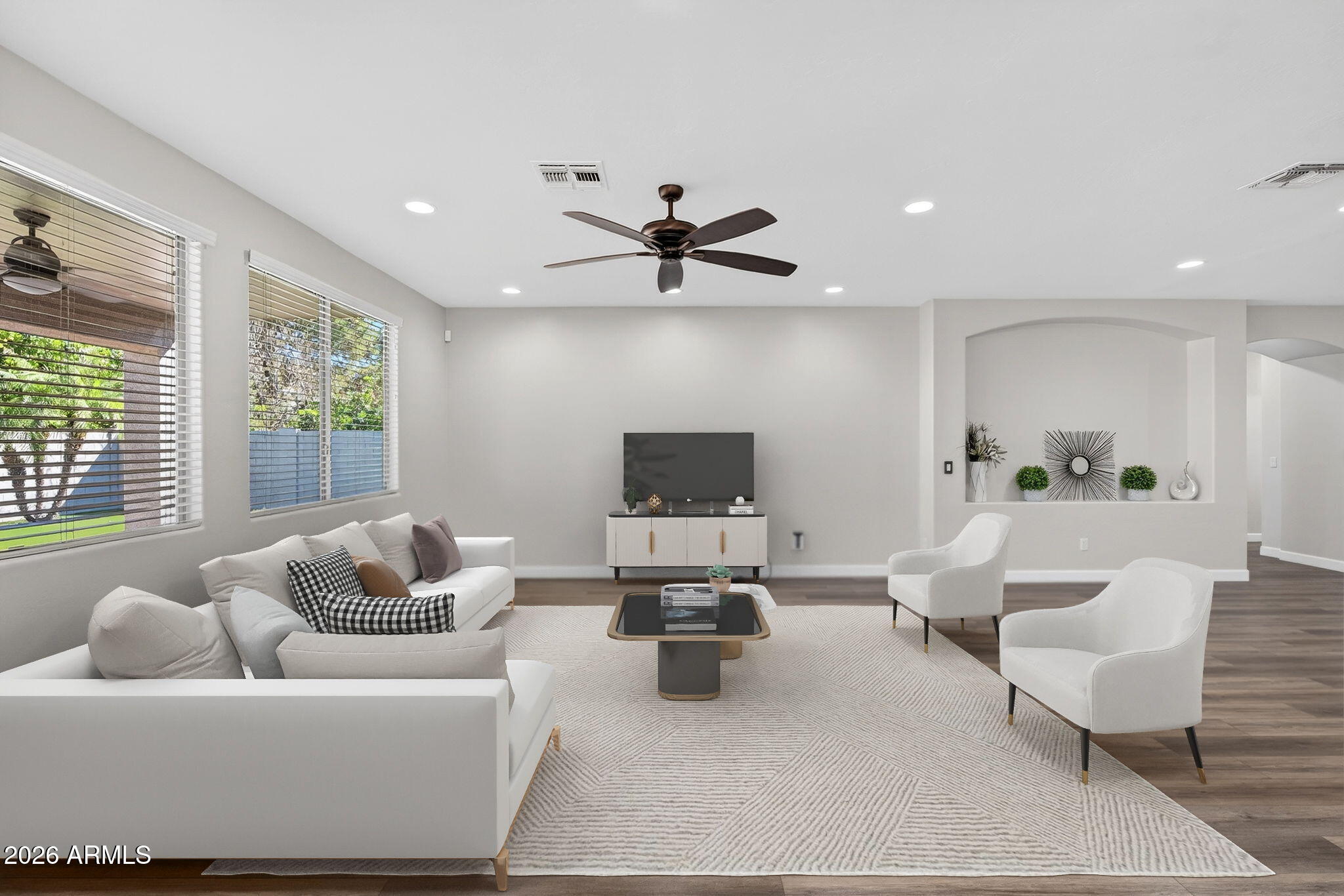 120 W BIRCHWOOD Place