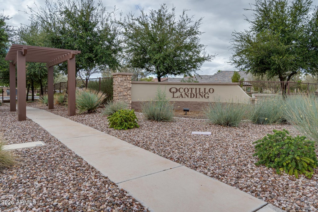 Photo of 923 E Horseshoe Place, Chandler, AZ 85249 (MLS # 7092326)