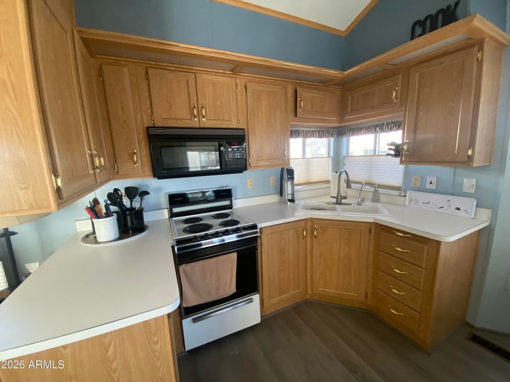 Photo of 1087 S Shoshone Drive, Apache Junction, AZ 85119 (MLS # 6930540)