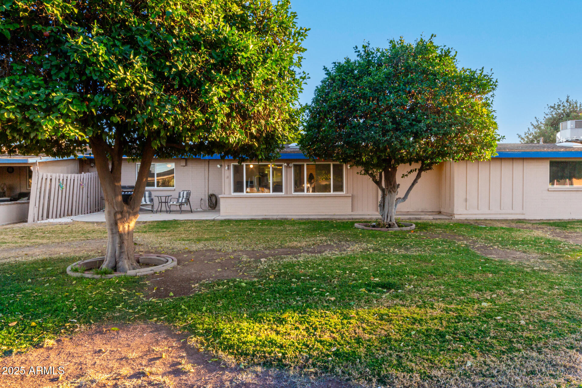 11024 W PEORIA Avenue