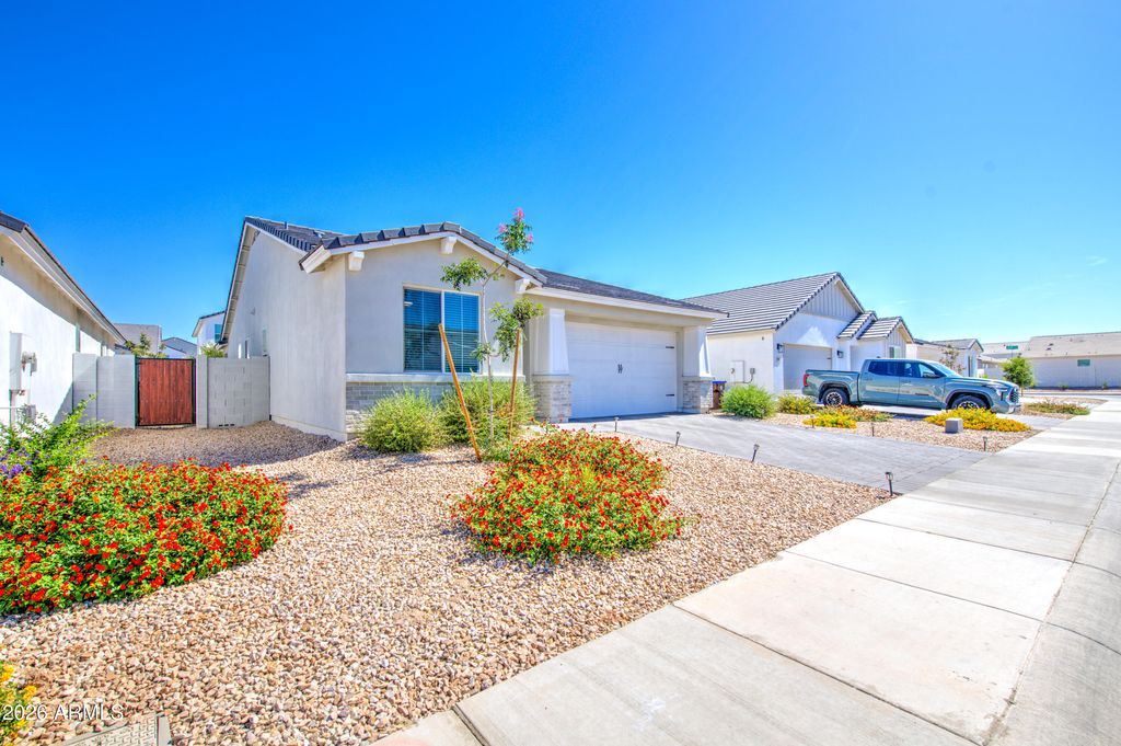 Photo of 266 E Leland Road, San Tan Valley, AZ 85140 (MLS # 7032640)