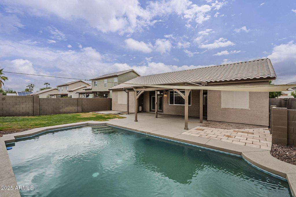 Photo of 16244 W Desert Bloom Street, Goodyear, AZ 85338 (MLS # 6932668)