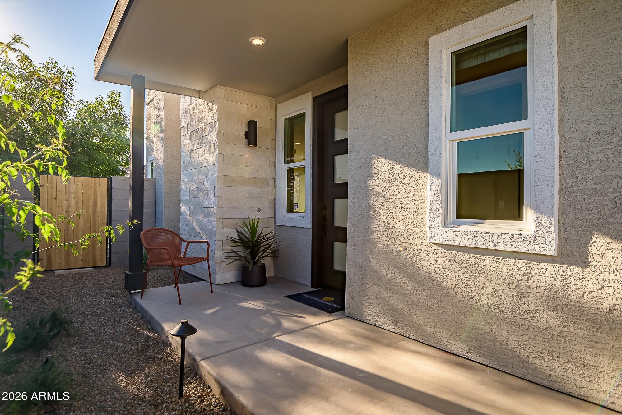 1827 E KRAMER Street