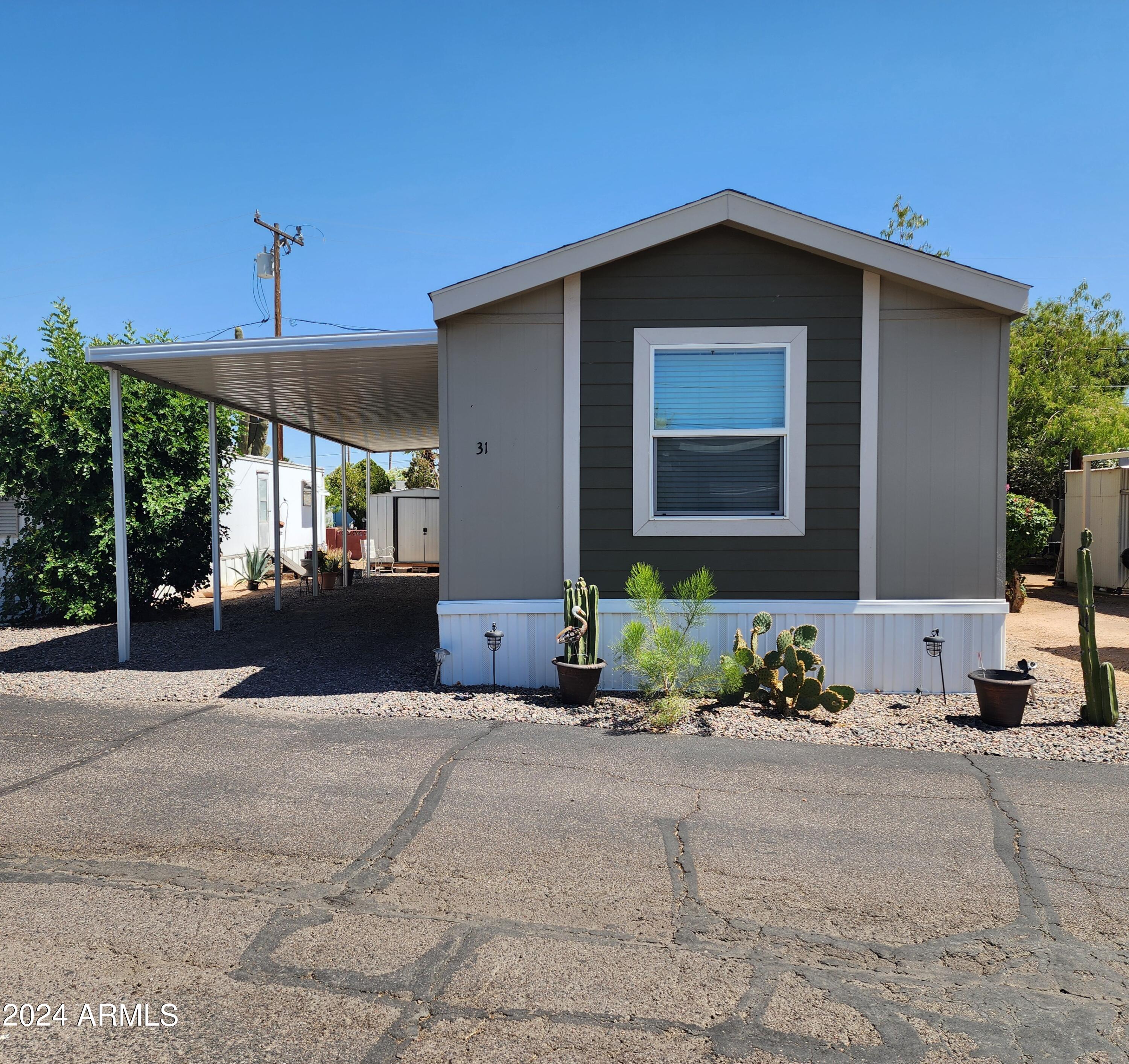 View Phoenix, AZ 85032 mobile home