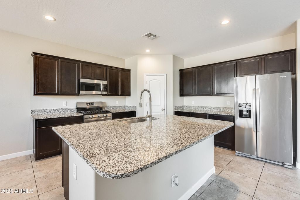 Photo of 30388 W Amelia Avenue, Buckeye, AZ 85396 (MLS # 6959652)