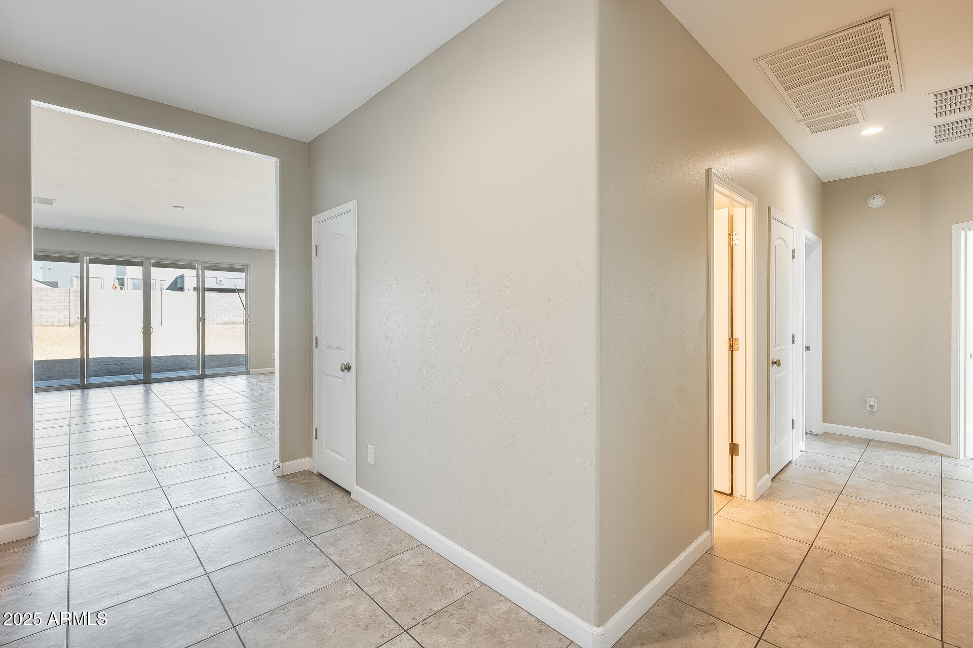 30388 W AMELIA Avenue