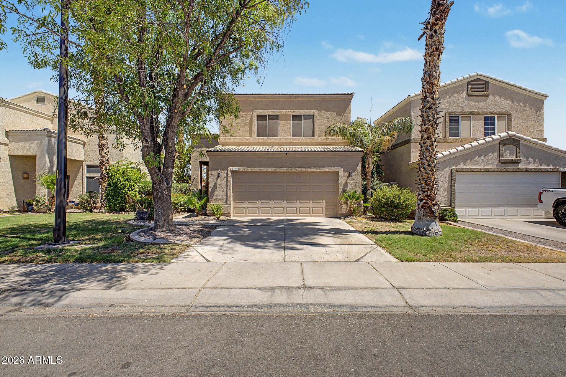 1522 E BEACON Drive