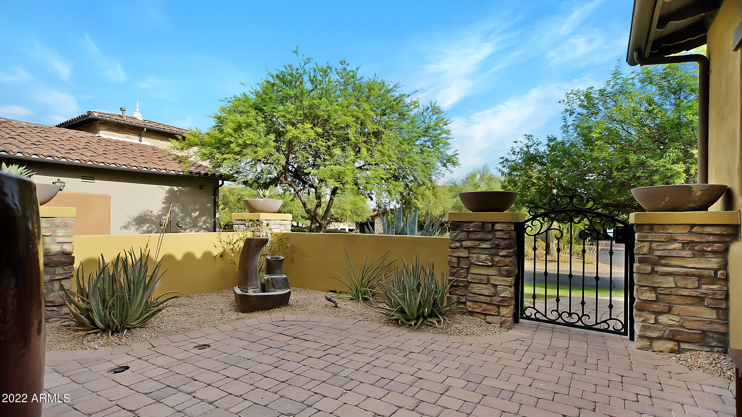 DC RANCH - Residential