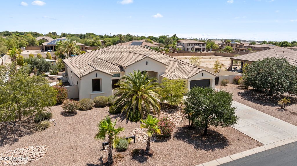 Photo of 10417 N 180th Drive, Waddell, AZ 85355 (MLS # 6907081)