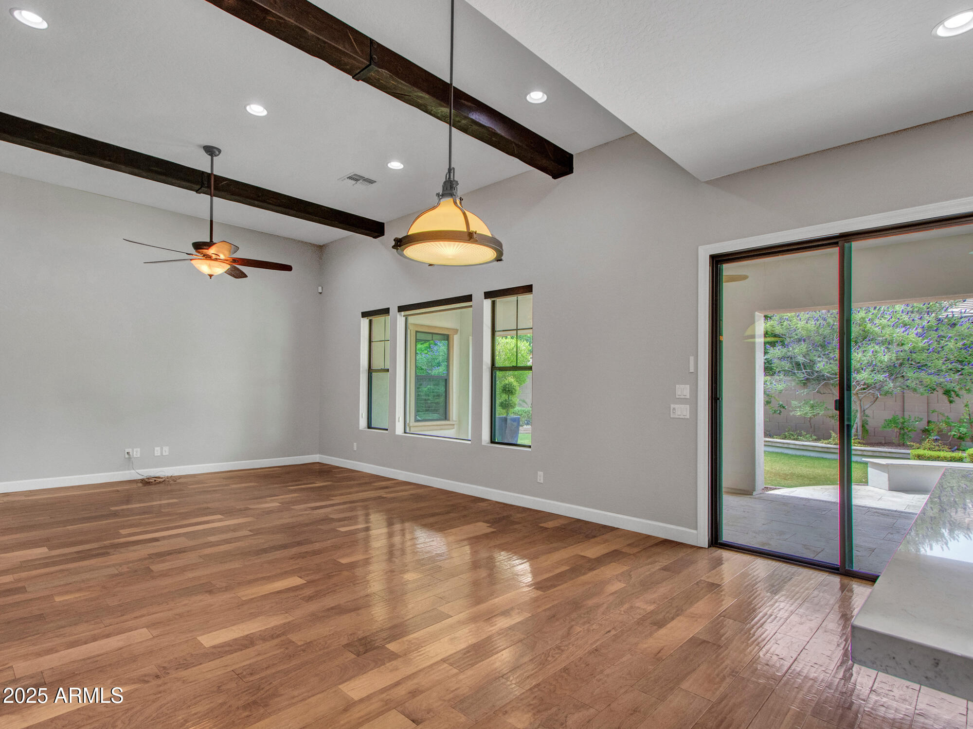 3809 E LYNX Place