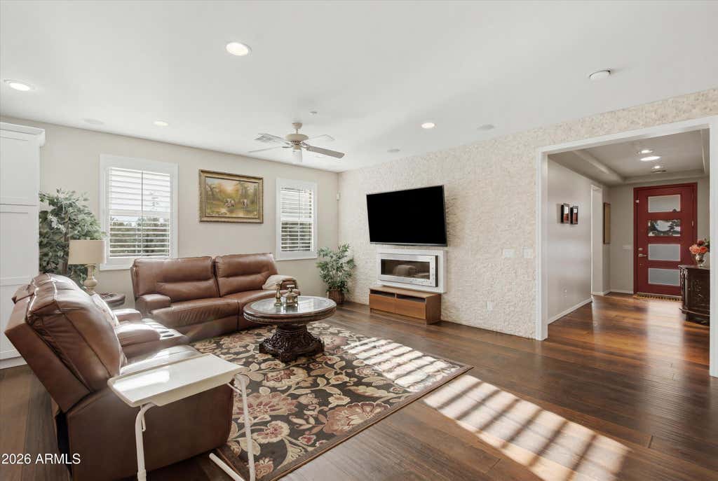 Photo of 3265 E Myrtabel Way, Gilbert, AZ 85298 (MLS # 7047400)