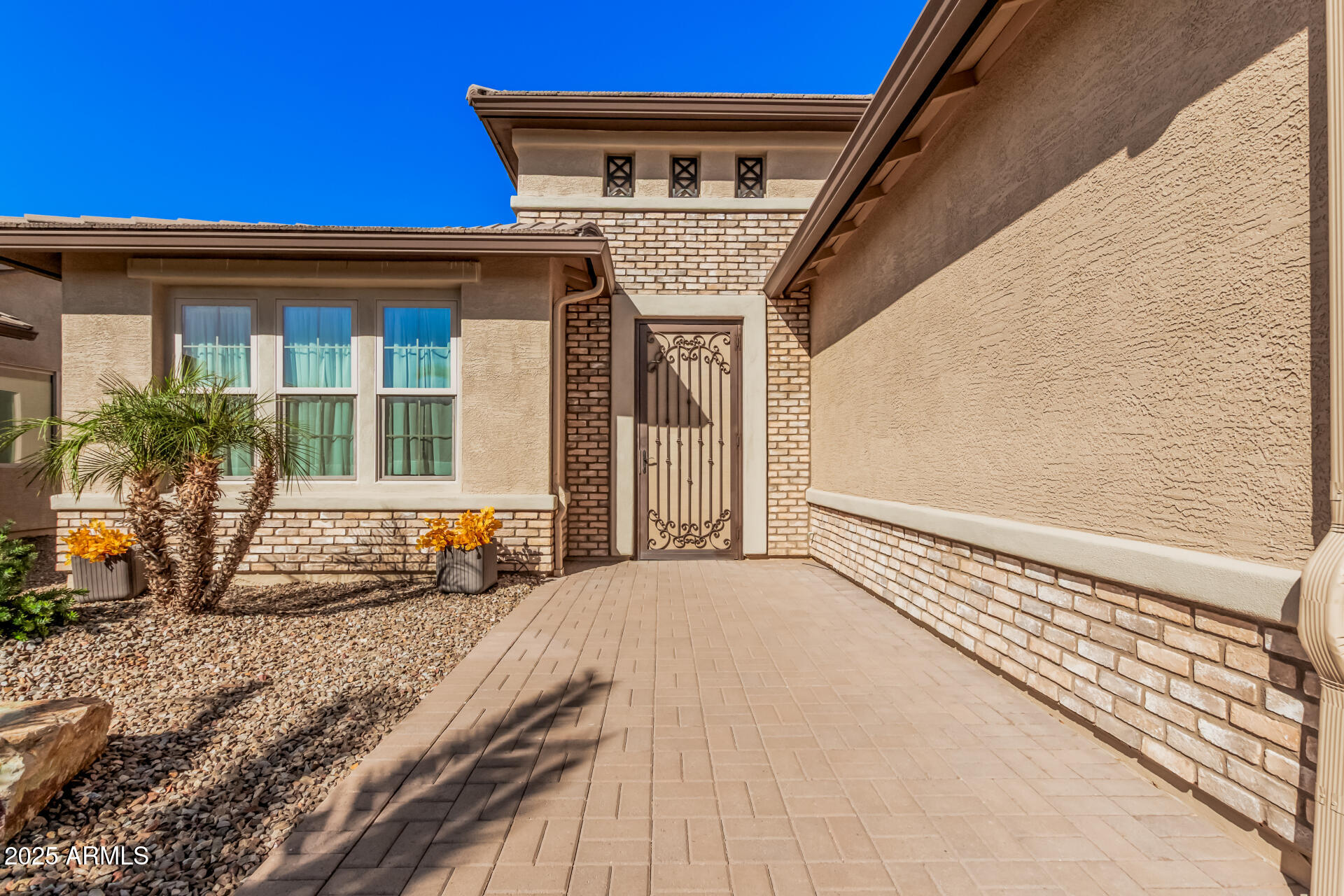 4748 W LOMA VERDE Avenue