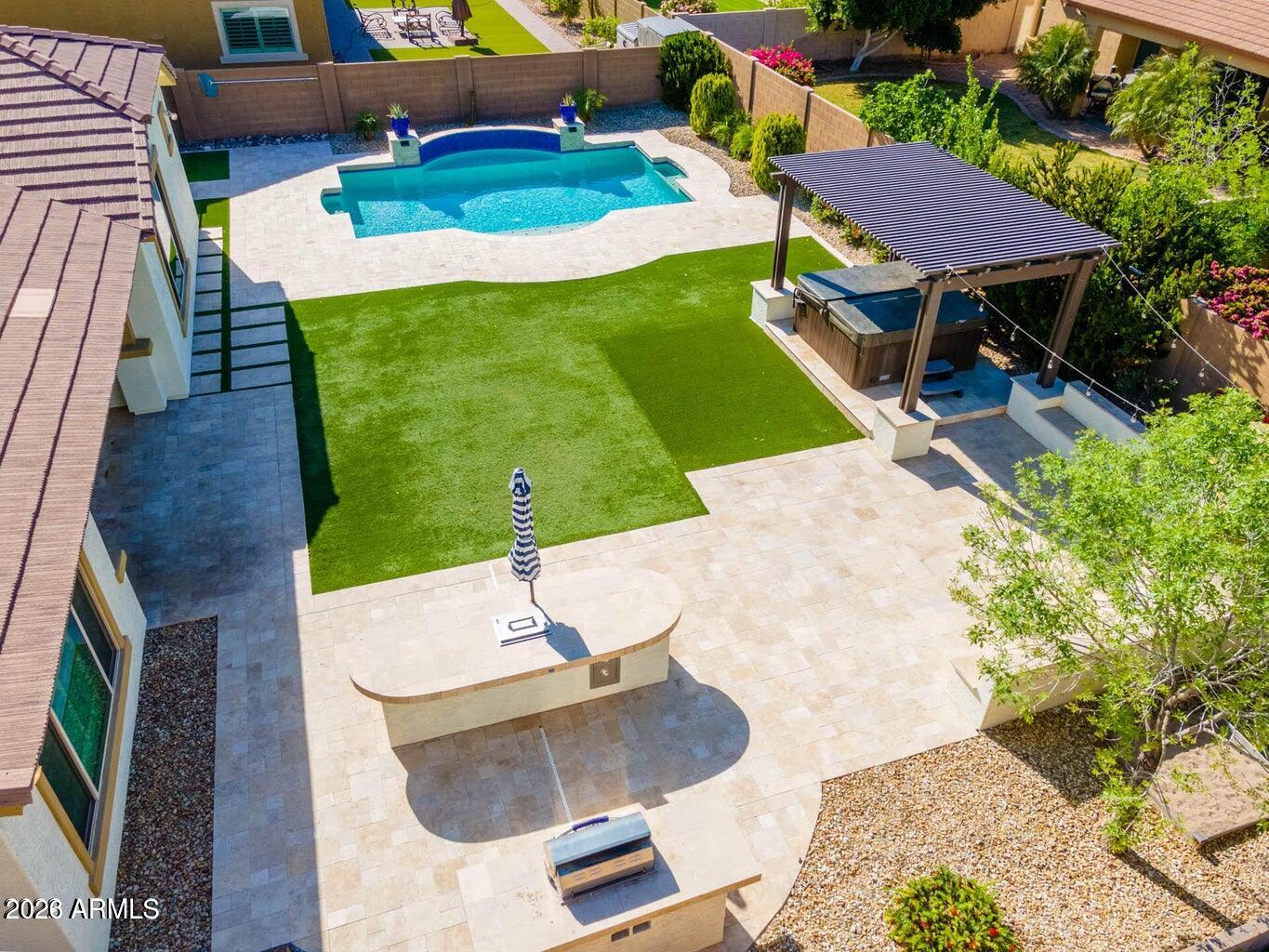 1872 W SWAN Drive