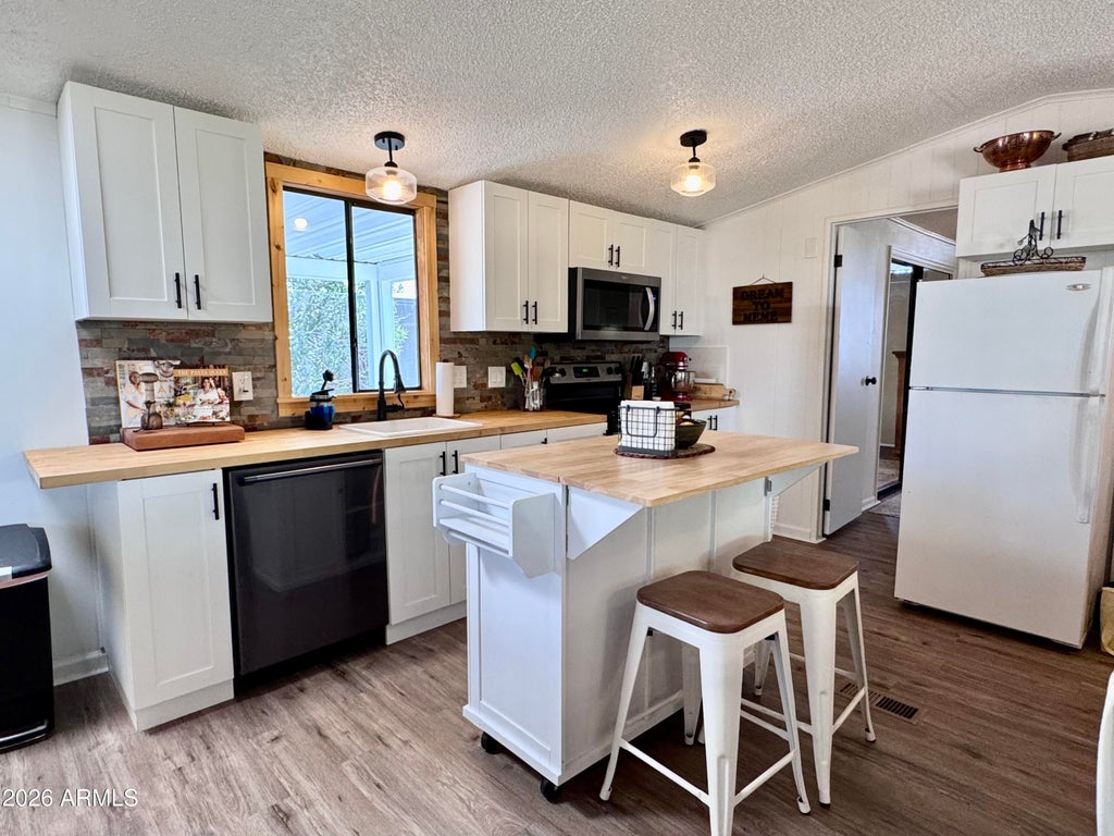 Photo of 19802 N 32nd Street #28, Phoenix, AZ 85050 (MLS # 7073344)