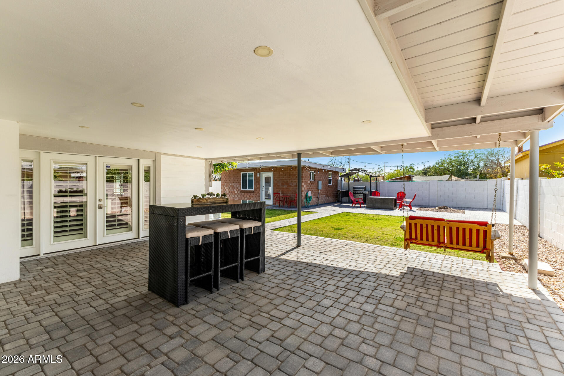 1115 W SAN MIGUEL Avenue