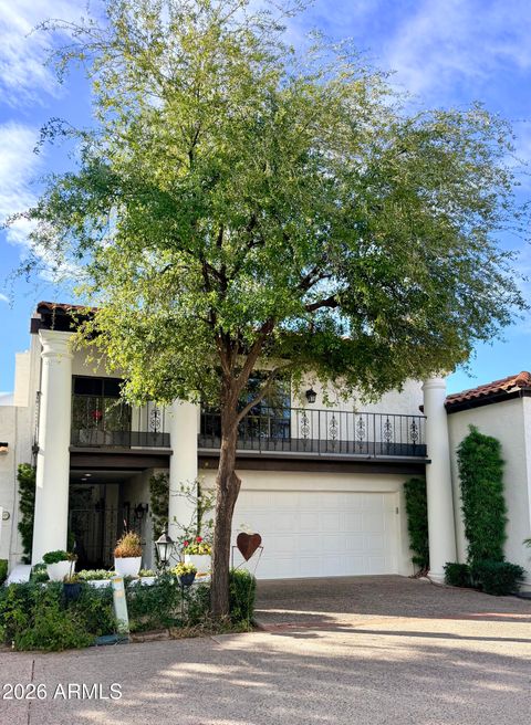Photo of 77 E Missouri Avenue #27, Phoenix, AZ 85012 (MLS # 6986537)