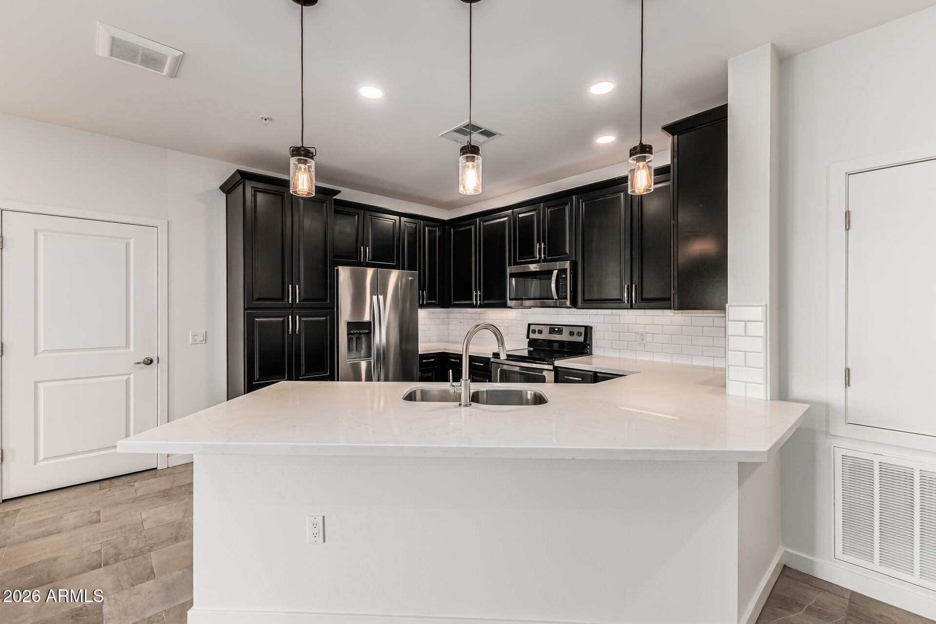 Properties 4 2511 W QUEEN CREEK Road 348