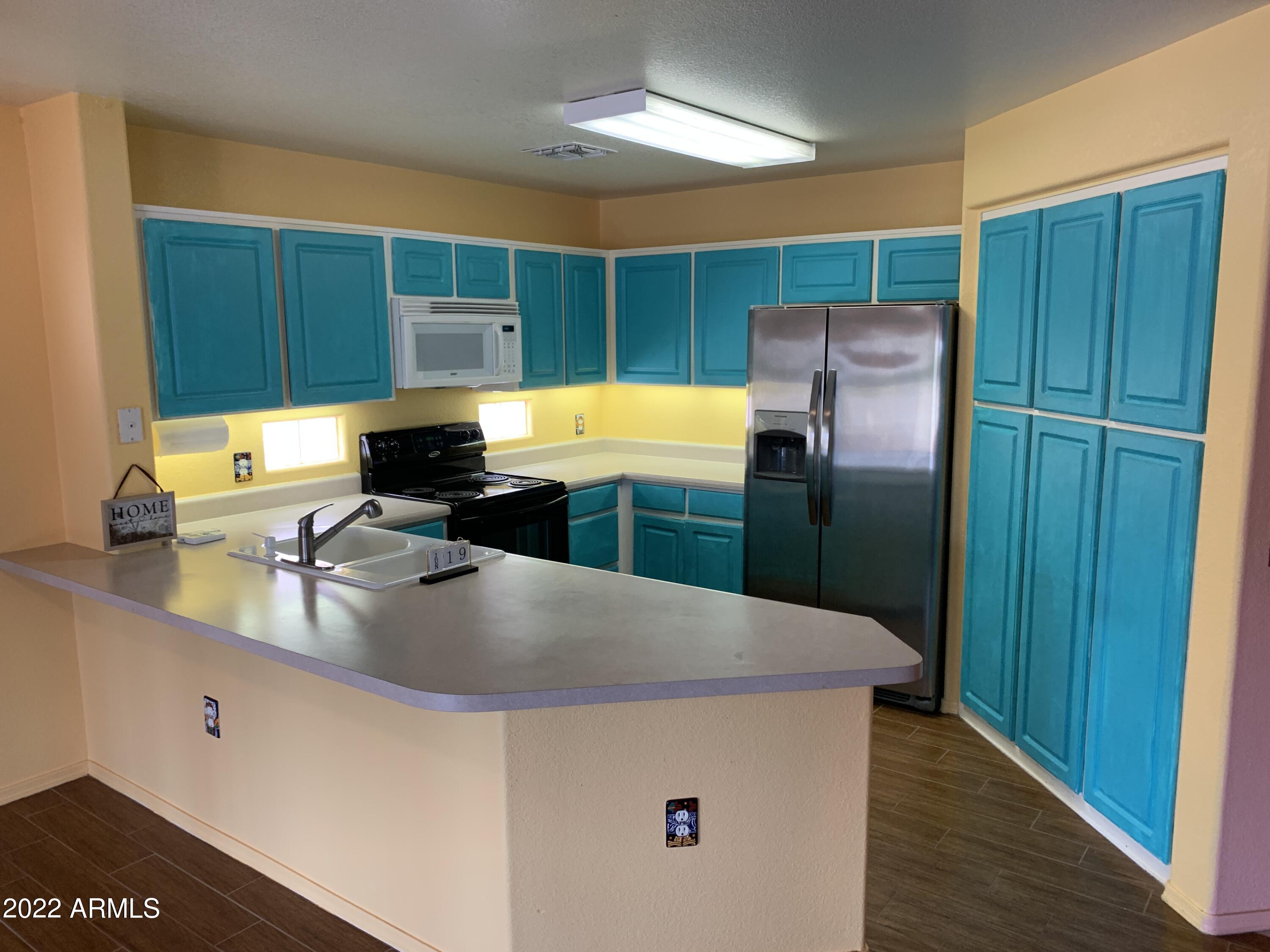WINTERHAVEN COUNTRY CLUB ESTATES PHASE 2E - Residential Lease