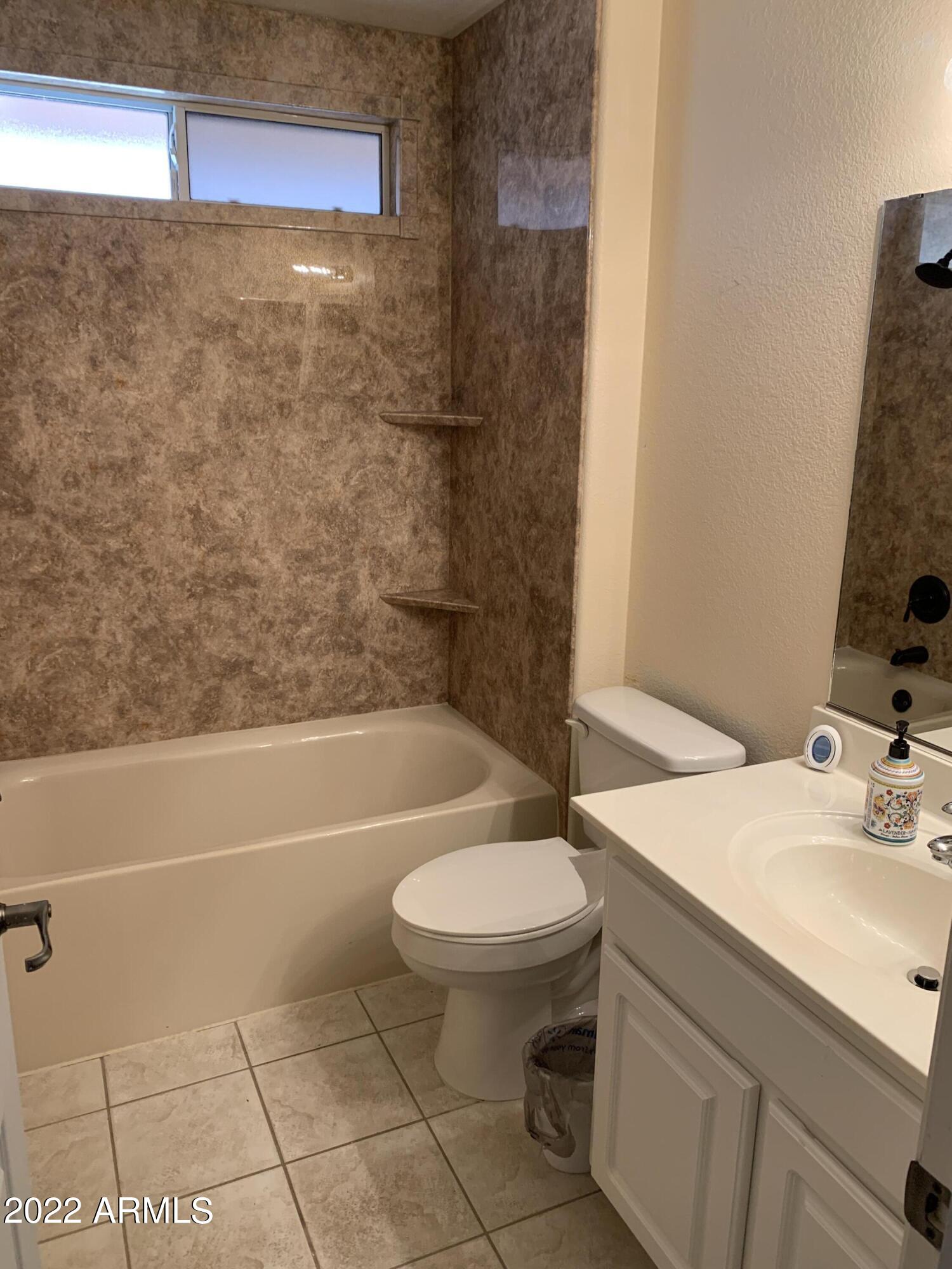 WINTERHAVEN COUNTRY CLUB ESTATES PHASE 2E - Residential Lease