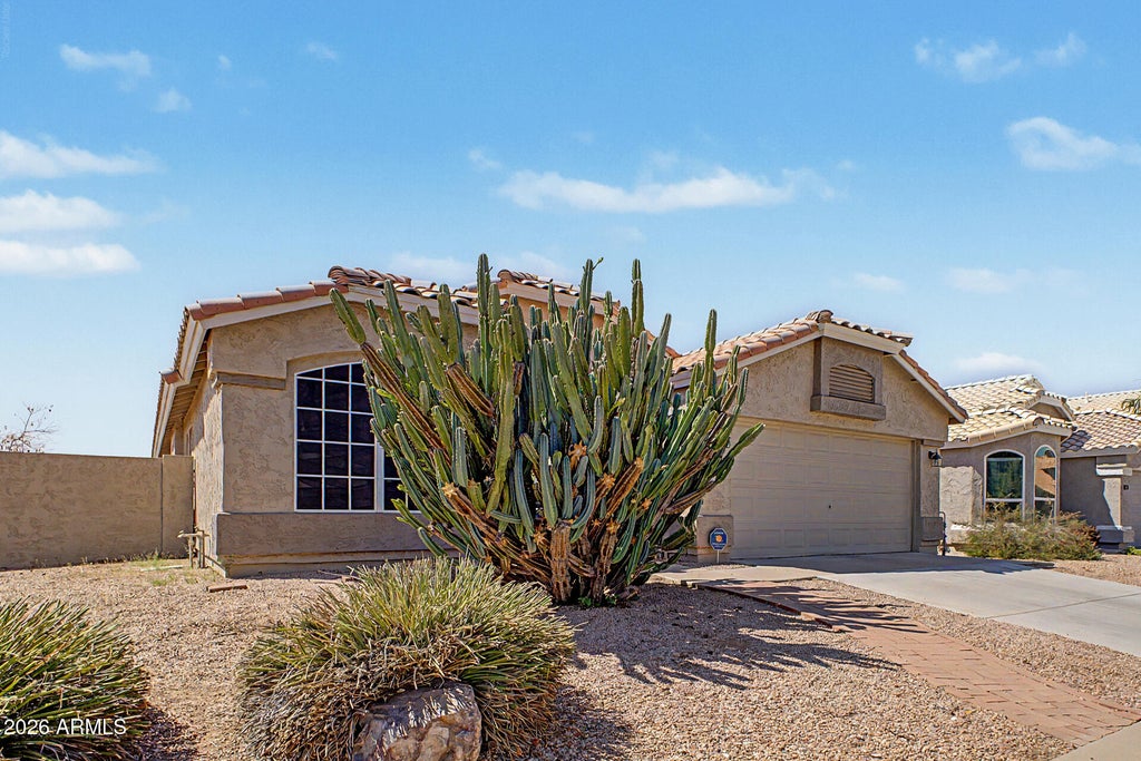 Photo of 1811 W Winchester Way, Chandler, AZ 85286 (MLS # 7070326)